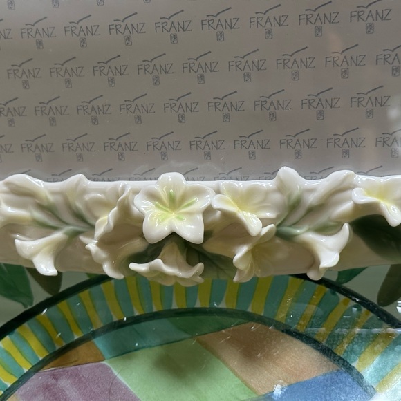 Franz picture frame made of porcelain Lillie’s yellow and light green - Picture 3 of 5